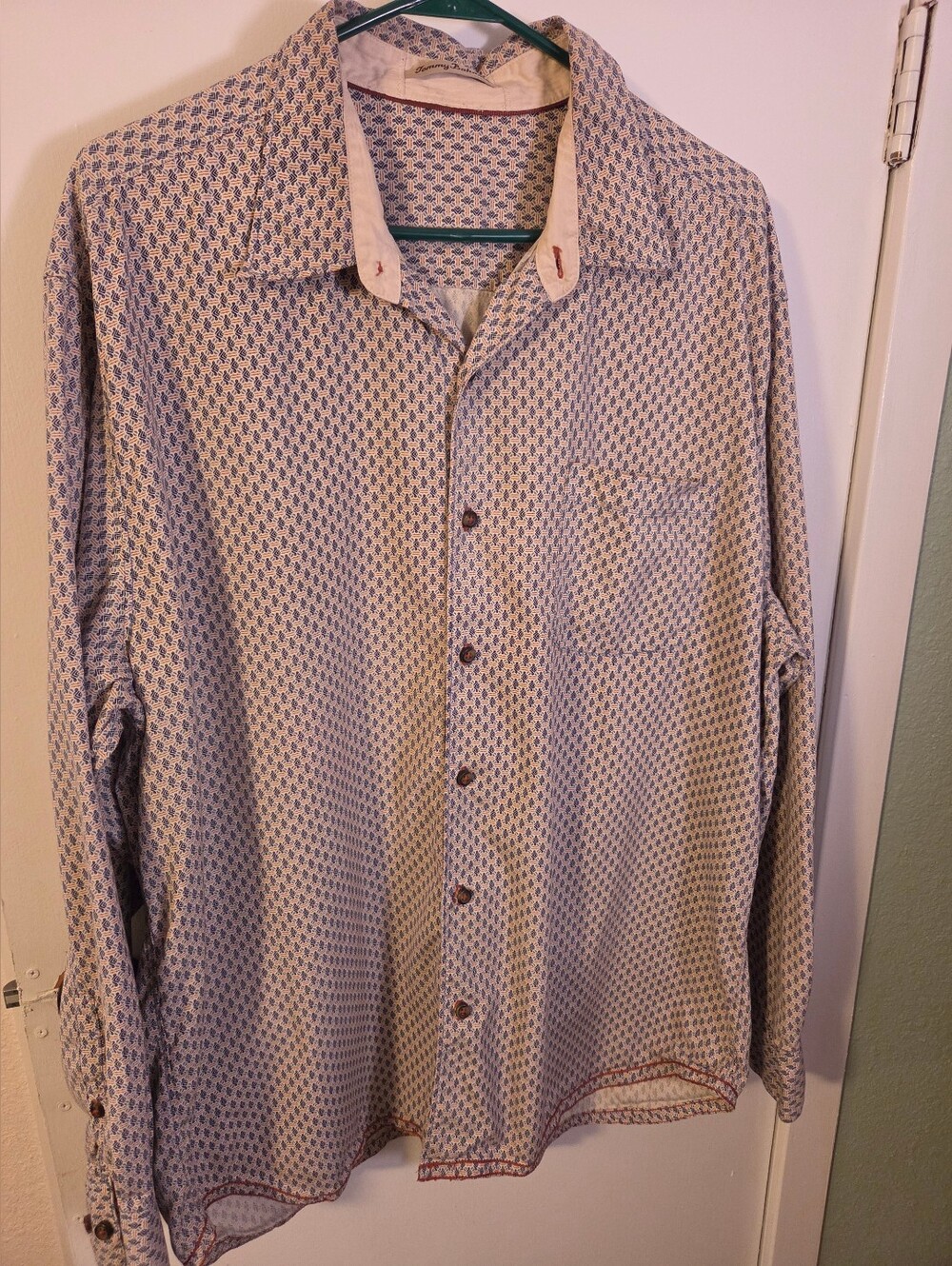 Tommy Bahama Men's Casual Long-Sleeve Button-Up Shirt in Beige and Blue XL